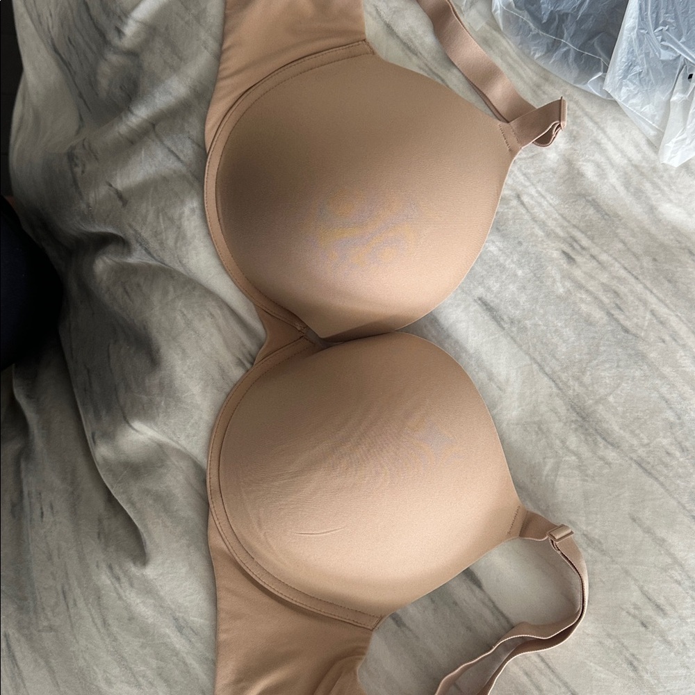 Skims Nude Bra